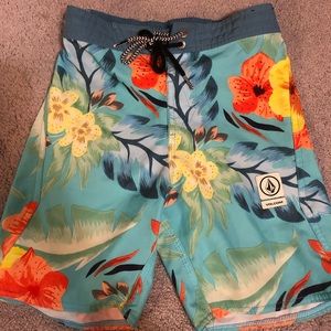 Boys Volcom swimshorts